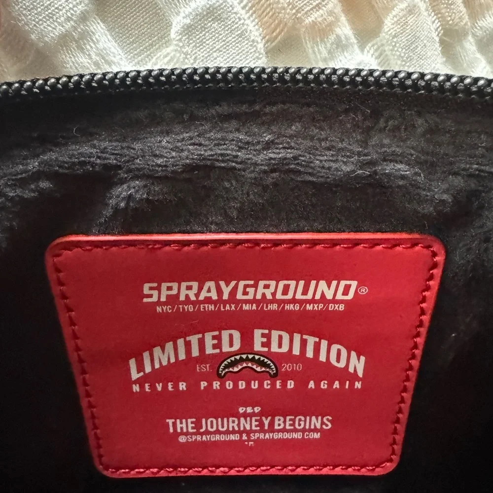 Sprayground x Ron English Collab Pouchlette with Poodle Accent - Picture 4 of 7